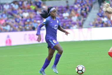 Orlando Pride 22 Nisan 2017 'de Orlando City Stadyumu' nda Washington Spirit 'e ev sahipliği yaptı..  