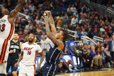 Orlando Magic 1 Şubat 2020 tarihinde Orlando Florida 'daki Amway Center' da Miami Heat 'e ev sahipliği yaptı.. 