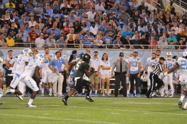 Kuzey Carolina 29 Aralık 2015 tarihinde Orlando Florida 'daki Kamp Dünya Stadyumu' nda oynanan Russell Atletizm Kupası 'nda Baylor ile karşılaşacak..