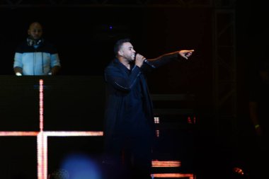 Baba Yankee ve Don Omar 7 Ağustos 2016 'da Orlando Florida' daki Amway Center 'da konser verdiler..  