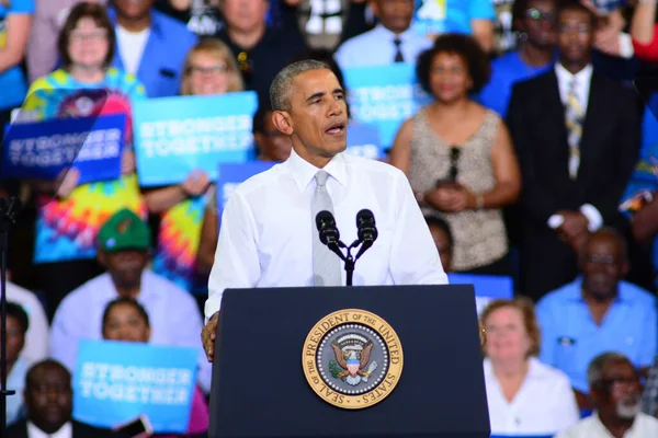 Presidente Barack Obama Organizó Mitin Campaña Para Candidata Presidencial Hillary —  Fotos de Stock