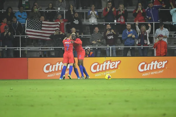 Het Amerikaanse Voetbalteam Organiseert Canada Tijdens Concacaf Nations League Match — Stockfoto