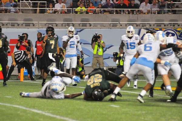 Carolina Del Norte Enfrenta Baylor Durante Russell Athletic Bowl Camping —  Fotos de Stock