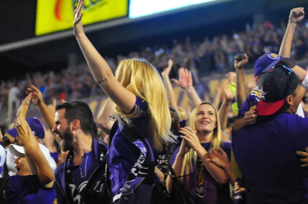 Orlando City SC, 3 Ekim 2015 'te Dünya Kampı Stadyumu' nda Montreal Çarpması 'na ev sahipliği yaptı..