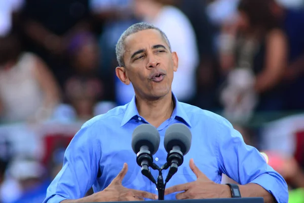 Præsident Barack Obama Taler Ved Kampagne Rally Osceola Heritage Park - Stock-foto