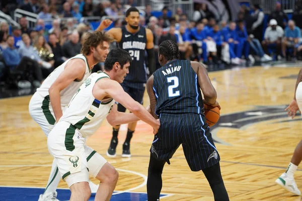Orlando Magic, Orlando, Florida, ABD 'deki Amway Center' da Milwaukee Bucks 'a ev sahipliği yapıyor. 1 Kasım 2019.  