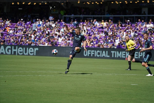 Orlando City SC 20 Nisan 2019 'da Orlando City Stadyumu' nda Vancouver Whitecaps 'a ev sahipliği yapıyor..  