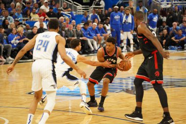 Orlando Magic 21 Nisan 2019 tarihinde Orlando Florida 'daki Amway Arena' da düzenlenen NBA Playoff 1 'de Toronto Rapçileri' ne ev sahipliği yapıyor..