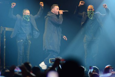 Baba Yankee ve Don Omar 7 Ağustos 2016 'da Orlando Florida' daki Amway Center 'da konser verdiler..  