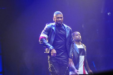 R & B Şarkıcısı Usher 12 Aralık 2014 'te Orlando Florida' daki Amway Center 'da sahne alacak..  