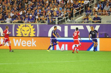 Orlando City SC, 8 Mayıs 2015 'te Florida' daki Kamp Dünyası Stadyumu 'nda Los Angeles Galaksisi' ne ev sahipliği yaptı.. 