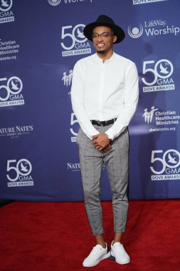 15 Ekim 2019 'da Nashville, Tennessee' deki Linbscome Üniversitesi 'nde verilen 50. GMA Dove Ödülleri sırasında kırmızı halı. 