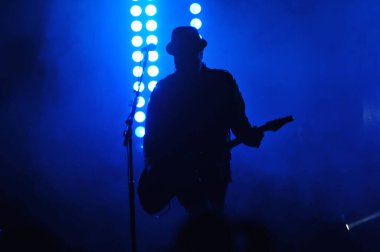 Christian Rock Bands Audio Adrenaline ve Kutless 23 Mart 2014 'te Osceola Sahne Sanatları Merkezi Kissimmee, FL' de sahne almaktadır..  