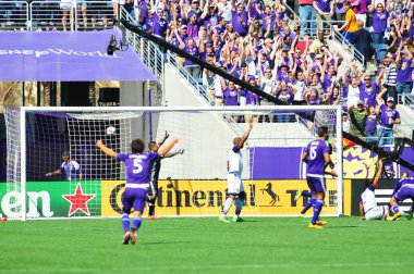 Orlando City SC, 6 Mart 2016 tarihinde Orlando Florida 'daki Citrus Bowl' da Real Salt Lake 'e ev sahipliği yaptı..