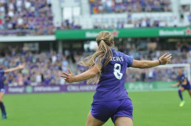Orlando Pride 22 Nisan 2017 'de Orlando City Stadyumu' nda Washington Spirit 'e ev sahipliği yaptı..  