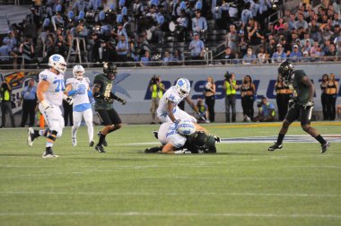 Kuzey Carolina 29 Aralık 2015 tarihinde Orlando Florida 'daki Kamp Dünya Stadyumu' nda oynanan Russell Atletizm Kupası 'nda Baylor ile karşılaşacak..