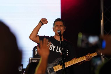 Miel San Marcos grubu 28 Temmuz 2019 tarihinde Tampa Florida 'daki Iglesia de Dios Pentecostal' da sahne almaktadır. 