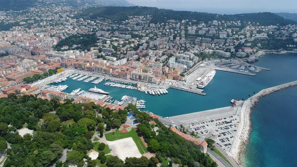 Prachtig Uitzicht Vanuit Lucht Kustlijn Met Een Stadsstrand — Stockfoto