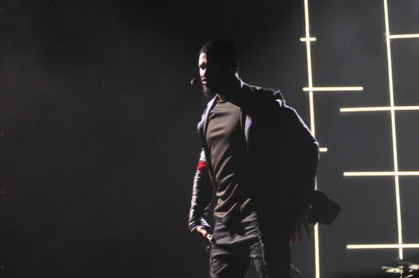 Singer Usher Produit Amway Center Orlando Floride Décembre 2014 — Photo