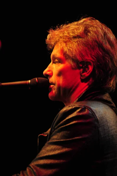 Cantante Jon Bon Jovi Esibisce State Street Theater Sostegno Dell — Foto Stock