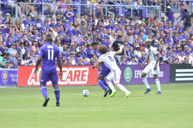 Orlando City 15 Nisan 2017 'de Florida, Orlando' daki Citrus Bowl 'da Los Angeles Galaksisine ev sahipliği yaptı..  