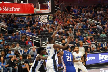 Orlando Magic 13 Ekim 2019 'da Florida, Orlando' daki Amway Center 'da Philadelphia 76ers' a ev sahipliği yaptı..