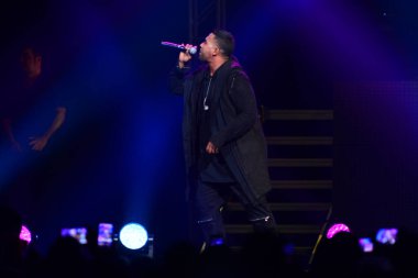 Baba Yankee ve Don Omar 7 Ağustos 2016 'da Orlando Florida' daki Amway Center 'da konser verdiler..  