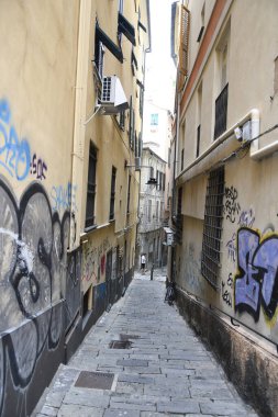 Tipik bir Avrupa sokağı. Güzel ve eski binalar.