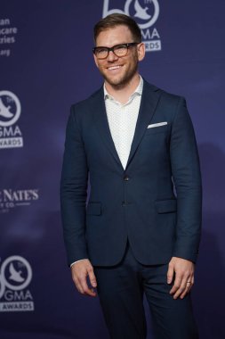 15 Ekim 2019 'da Nashville, Tennessee' deki Linbscome Üniversitesi 'nde verilen 50. GMA Dove Ödülleri sırasında kırmızı halı. 