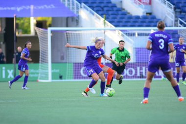 Orlando Pride sunucusu Houston Dash 23 Haziran 2016 'da Orlando Florida' daki Dünya Kampı Stadyumu 'nda..