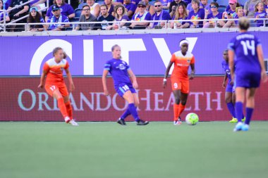 Orlando Pride sunucusu Houston Dash 23 Haziran 2016 'da Orlando Florida' daki Dünya Kampı Stadyumu 'nda..