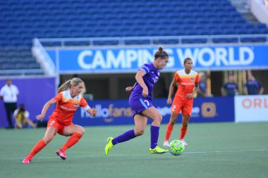 Orlando Pride sunucusu Houston Dash 23 Haziran 2016 'da Orlando Florida' daki Dünya Kampı Stadyumu 'nda..