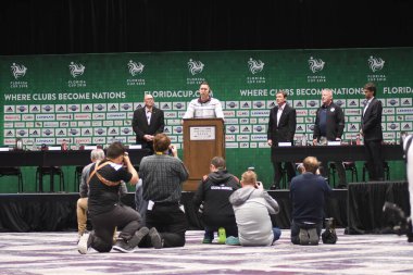 Basın Konferansı futbolcularının görüntüsü