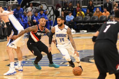 Orlando Magic 25 Ekim 2018 'de Orlando Florida' daki Amway Center 'da Portland Trail Blazers' ı sunar.. 