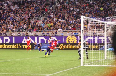Orlando City SC, 8 Mayıs 2015 'te Florida' daki Kamp Dünyası Stadyumu 'nda Los Angeles Galaksisi' ne ev sahipliği yaptı.. 