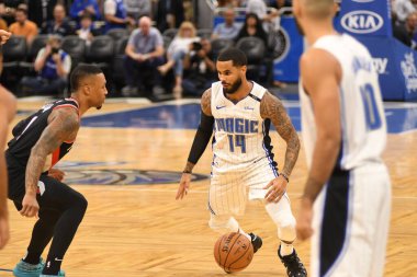 Orlando Magic 25 Ekim 2018 'de Orlando Florida' daki Amway Center 'da Portland Trail Blazers' ı sunar..  