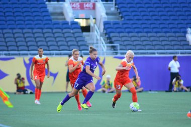 Orlando Pride sunucusu Houston Dash 23 Haziran 2016 'da Orlando Florida' daki Dünya Kampı Stadyumu 'nda..