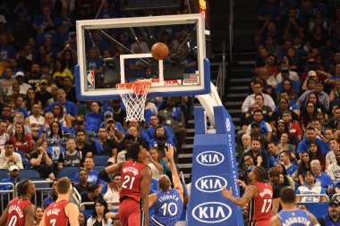 Orlando Magic 17 Ekim 2018 'de Orlando Florida' daki Amway Center 'da Miami Heat' i sunar..  