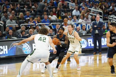 Orlando Magic, Orlando, Florida, ABD 'deki Amway Center' da Milwaukee Bucks 'a ev sahipliği yapıyor. 1 Kasım 2019.  