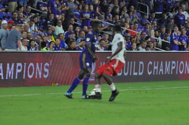 Orlando City 27 Eylül 2017 'de Orlando City Stadyumu' nda New England Devrimi 'ne ev sahipliği yaptı..  