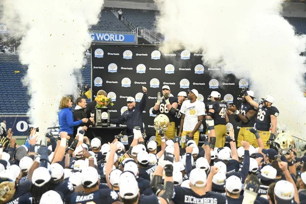 Notre Dame Tvář Lsu Během Citrus Bowl Stadionu Camping World — Stock fotografie