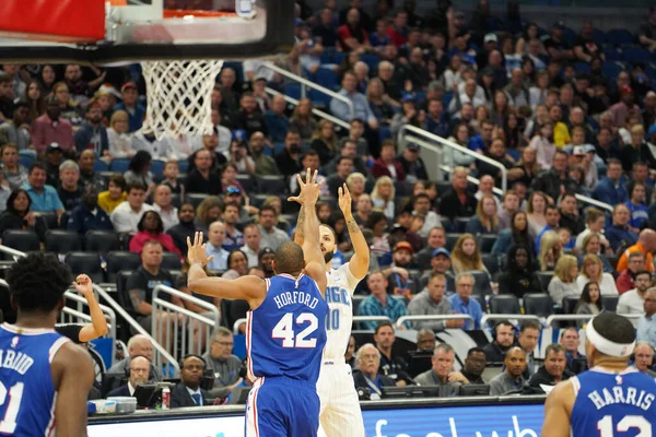 Orlando Magic Acoge Los Philadelphia 76Ers Amway Arena Orlando Florida —  Fotos de Stock