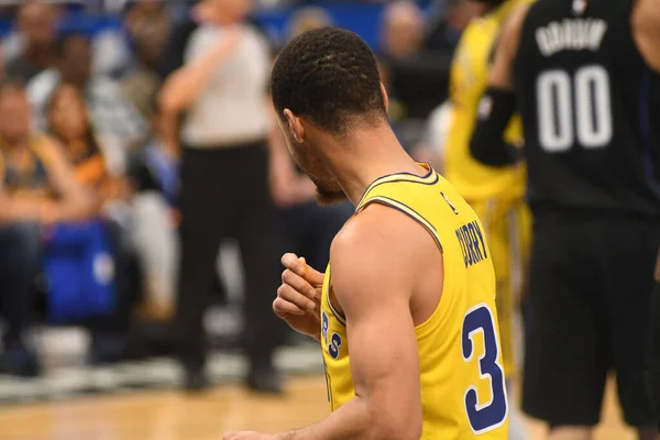 Orlando Magic Gastheer Van Golden State Warriors Het Amway Center — Stockfoto