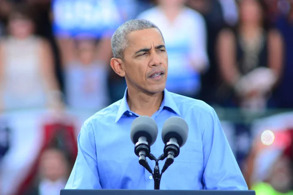 Prezydent Barack Obama Przemawia Wiecu Kampanii Stadionie Osceola Heritage Park — Zdjęcie stockowe