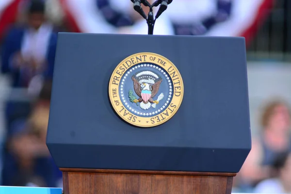 Prezident Barack Obama Vystoupí Shromáždění Kampaně Stadionu Osceola Heritage Park — Stock fotografie