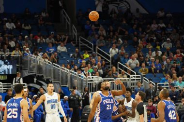 Orlando Magic 27 Aralık 2019 Cuma günü Orlando, Florida 'daki Amway Arena' da Philadelphia 76ers 'a ev sahipliği yapıyor..