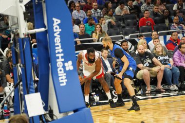 Orlando Magic, 13 Aralık 2019 Cuma günü Orlando, Florida 'daki Amway Center' da Houston Rockets 'a ev sahipliği yapıyor.