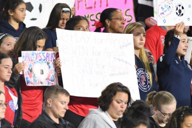 ABD, 7 Mart 2018 tarihinde Orlando City Stadyumu 'ndaki SheBelives Kupası' nda İngiltere ile karşı karşıya geldi..  