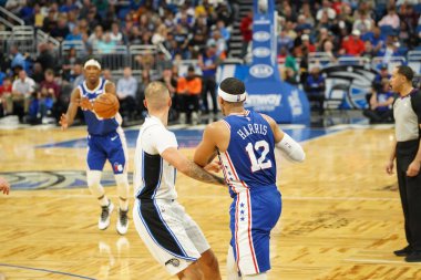 Orlando Magic 27 Aralık 2019 Cuma günü Orlando, Florida 'daki Amway Arena' da Philadelphia 76ers 'a ev sahipliği yapıyor..