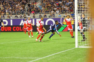 Orlando City SC, 8 Mayıs 2015 'te Florida' daki Kamp Dünyası Stadyumu 'nda Los Angeles Galaksisi' ne ev sahipliği yaptı.. 